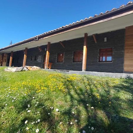 Kyomu Resort Hostel Velilla del Rio Carrion Eksteriør billede